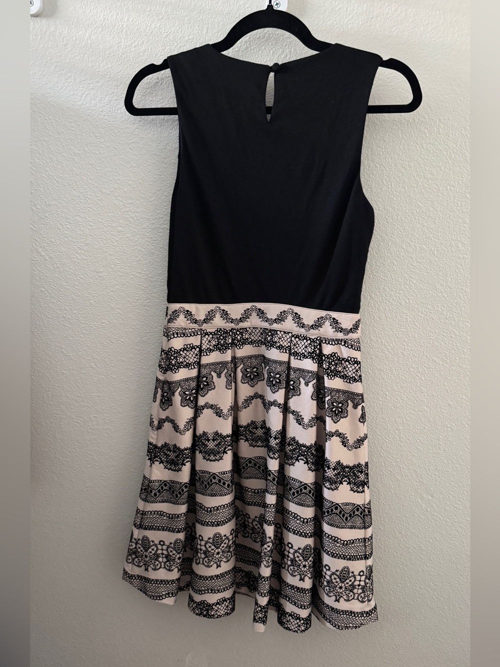 Elle Black and Blush Lace-Print Fit & Flare Women’s Dress - Picture 4 of 5